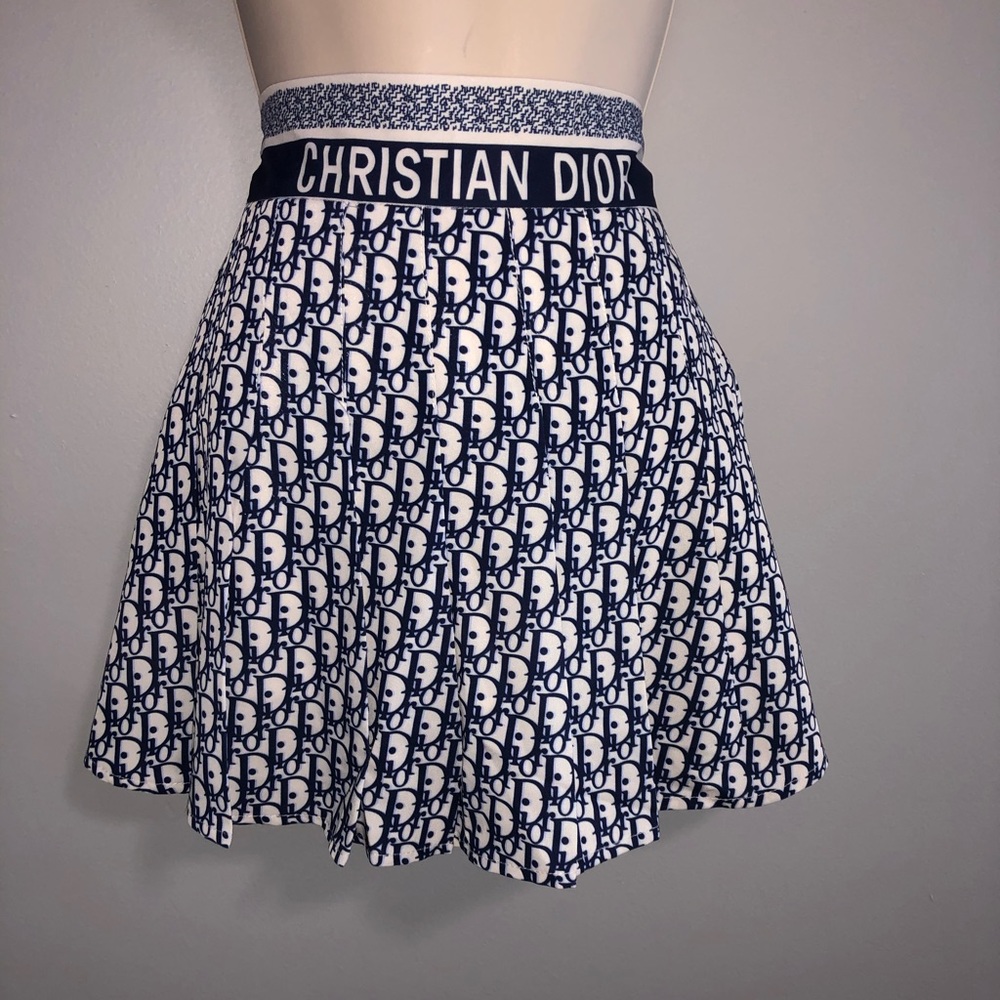 Skort